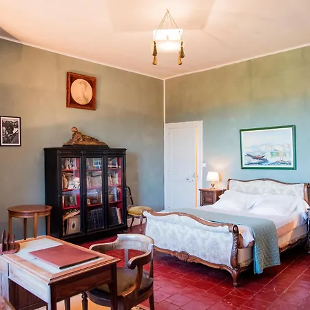 Vila Domaine De Gondal, Demeure De Charme *